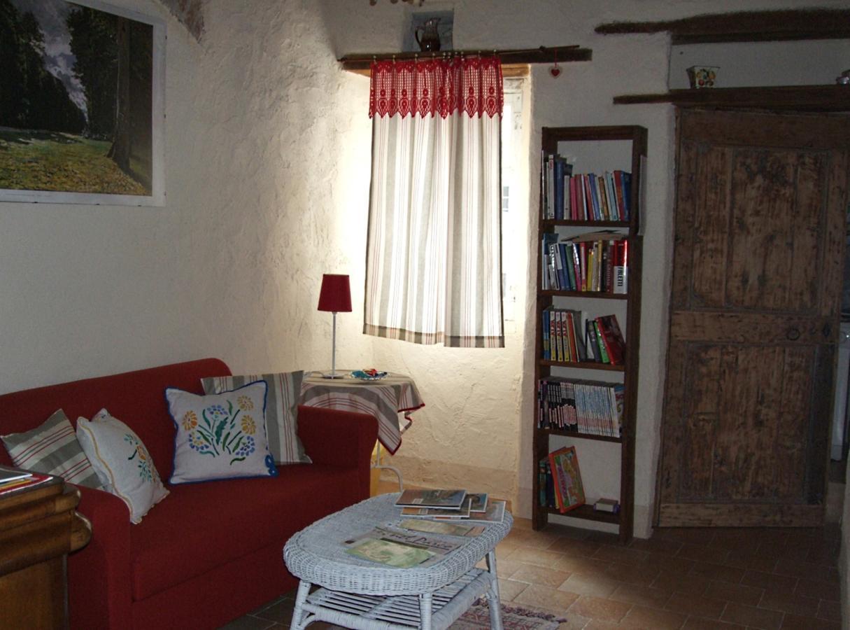 Casa Di Alfredo B&B - Citr9039 Mioglia Bagian luar foto